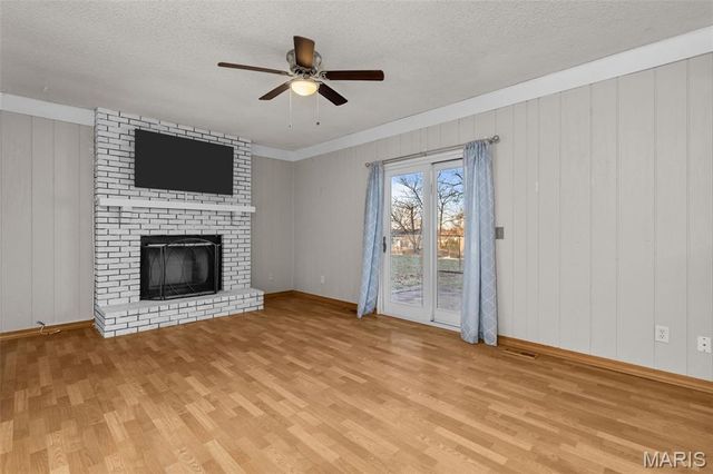 4677 Onondaga Trail, St Charles, MO 63304