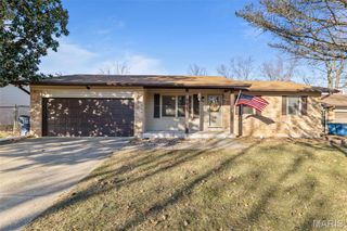 4677 Onondaga Trail, St Charles, MO 63304
