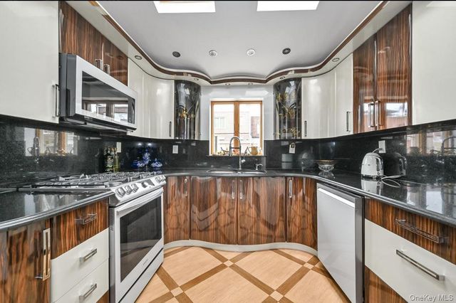 144-36 73rd Avenue, Kew Garden Hills, NY 11367