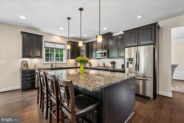 41700 WAKEHURST PL, Leesburg, VA 20176