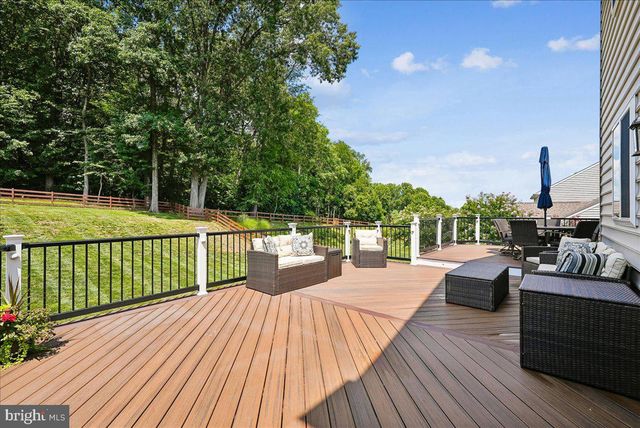 41700 WAKEHURST PL, Leesburg, VA 20176