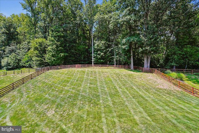 41700 WAKEHURST PL, Leesburg, VA 20176