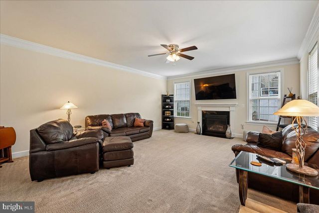 41700 WAKEHURST PL, Leesburg, VA 20176