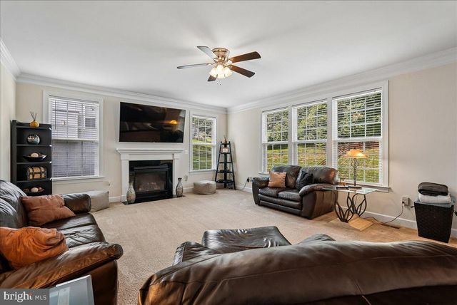 41700 WAKEHURST PL, Leesburg, VA 20176