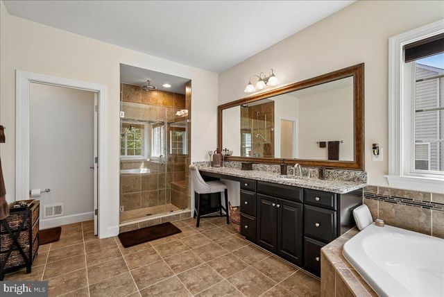 41700 WAKEHURST PL, Leesburg, VA 20176
