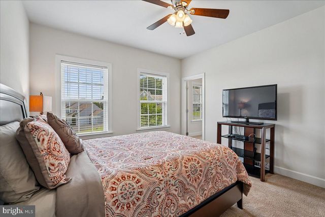 41700 WAKEHURST PL, Leesburg, VA 20176