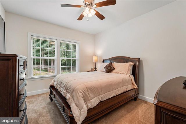 41700 WAKEHURST PL, Leesburg, VA 20176