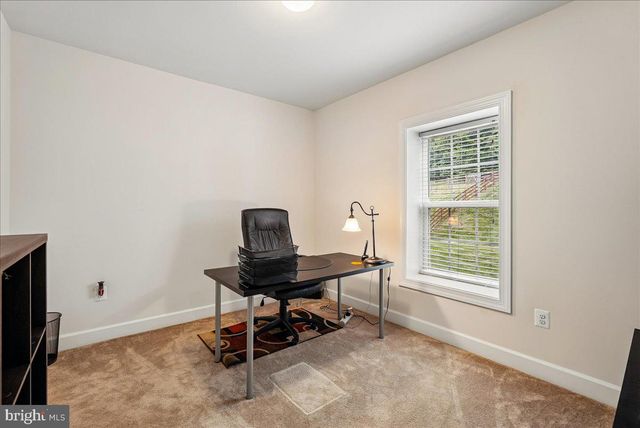 41700 WAKEHURST PL, Leesburg, VA 20176