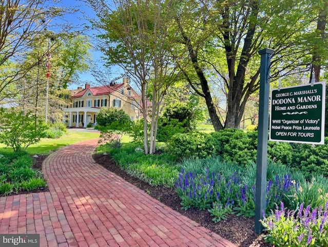 41700 WAKEHURST PL, Leesburg, VA 20176
