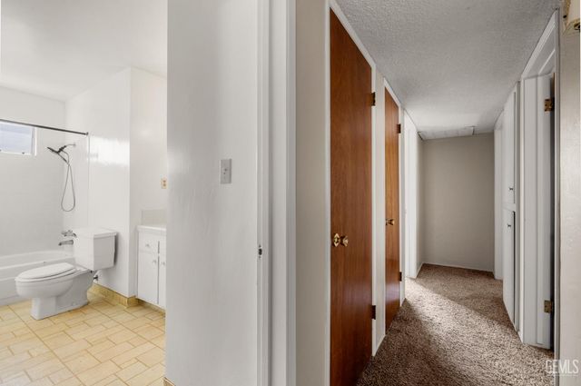 10801 Baron Avenue, Bakersfield, CA 93312