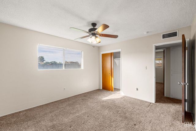 10801 Baron Avenue, Bakersfield, CA 93312