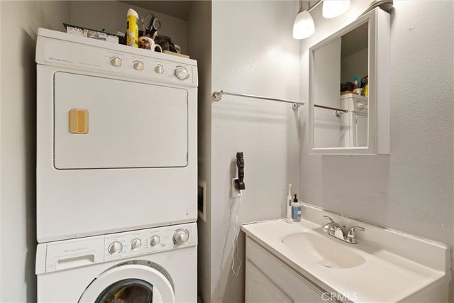 3711 Lemon, Long Beach, CA 90807