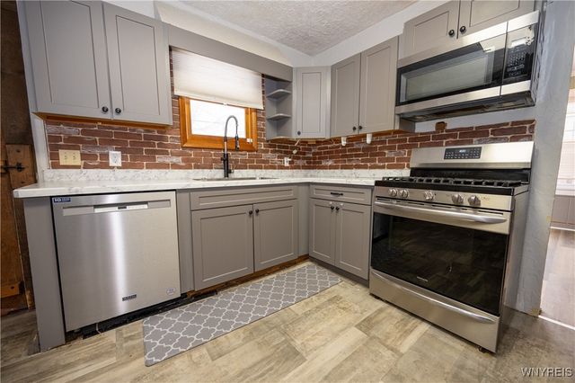 20 Morton Avenue, Lockport City, NY 14094