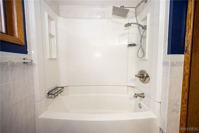 20 Morton Avenue, Lockport City, NY 14094