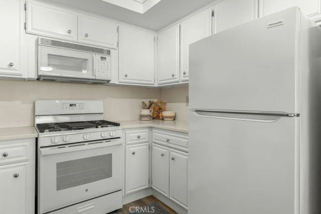 1110 W 10th Street 104, San Pedro, CA 90731