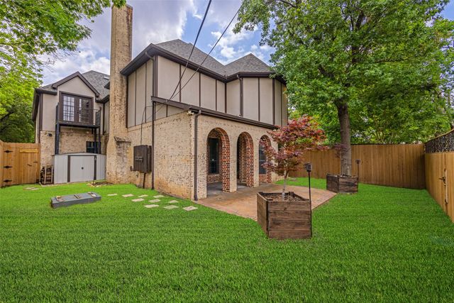 6115 Palo Pinto Avenue, Dallas, TX 75214