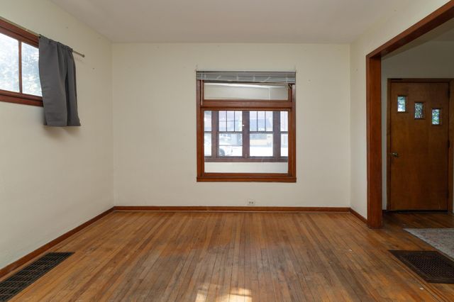 632 Smith Avenue S, Saint Paul, MN 55107