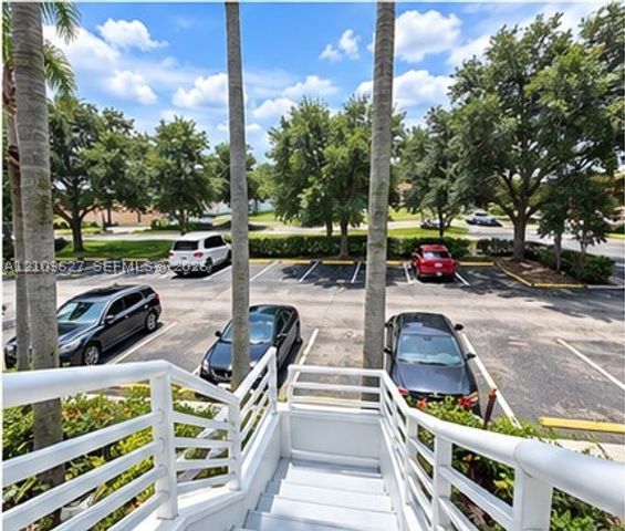 3445 NW 44th St 201, Oakland Park, FL 33309