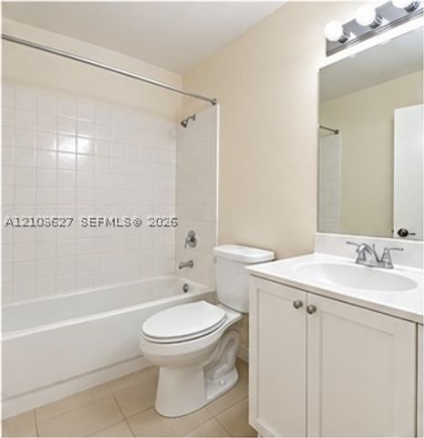 3445 NW 44th St 201, Oakland Park, FL 33309