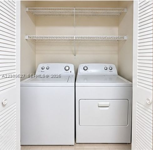 3445 NW 44th St 201, Oakland Park, FL 33309