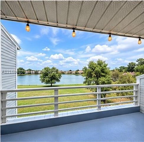3445 NW 44th St 201, Oakland Park, FL 33309