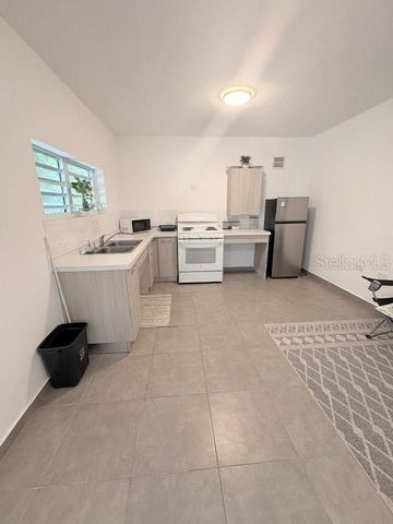 Calle 10 10, Canovanas, PR 00729