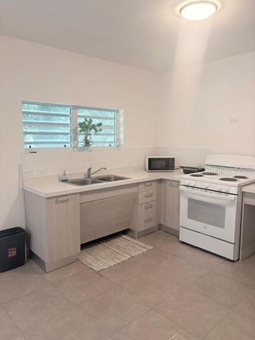 Calle 10 10, Canovanas, PR 00729