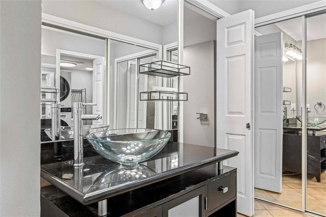 4056 Warwick Boulevard 3, Kansas City, MO 64111