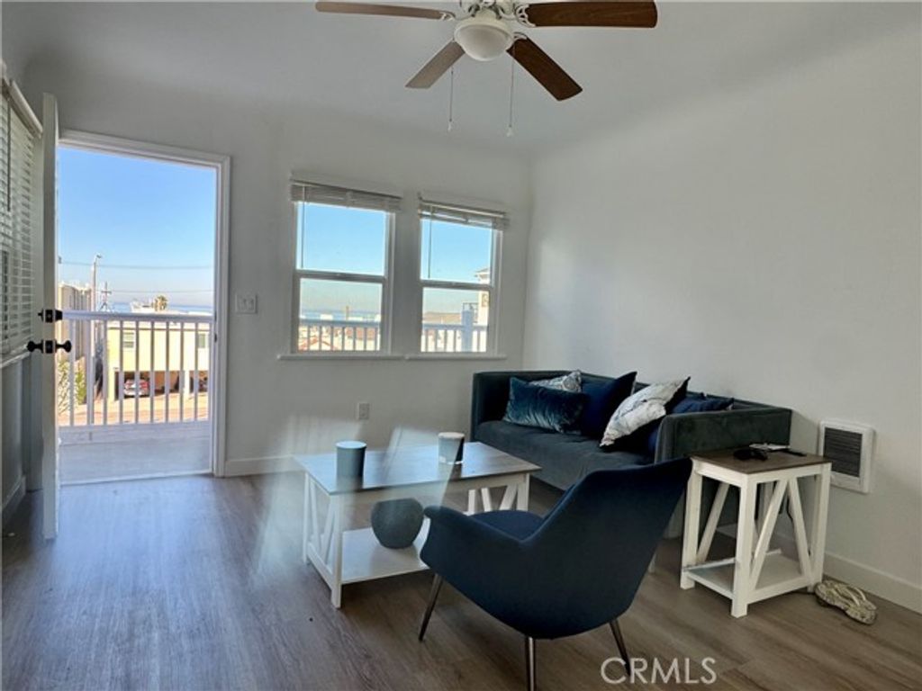908 Manhattan Avenue D, Hermosa Beach, CA 90254