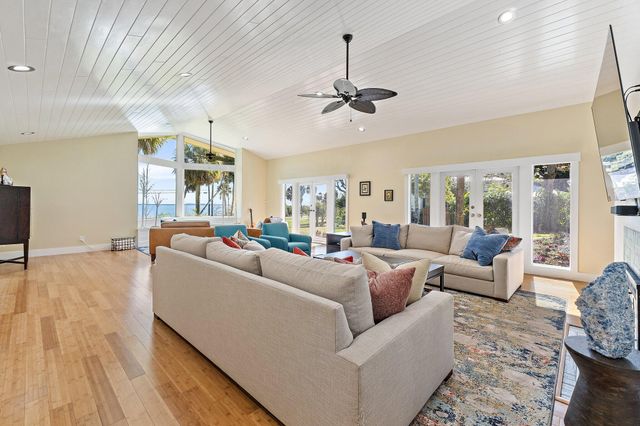 2315 S Indian River Drive, Fort Pierce, FL 34950