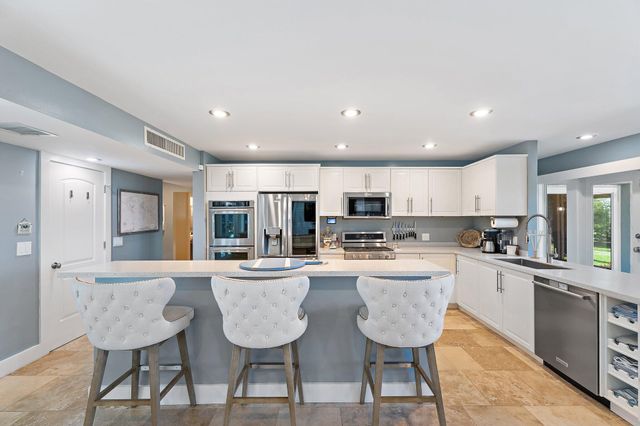 2315 S Indian River Drive, Fort Pierce, FL 34950