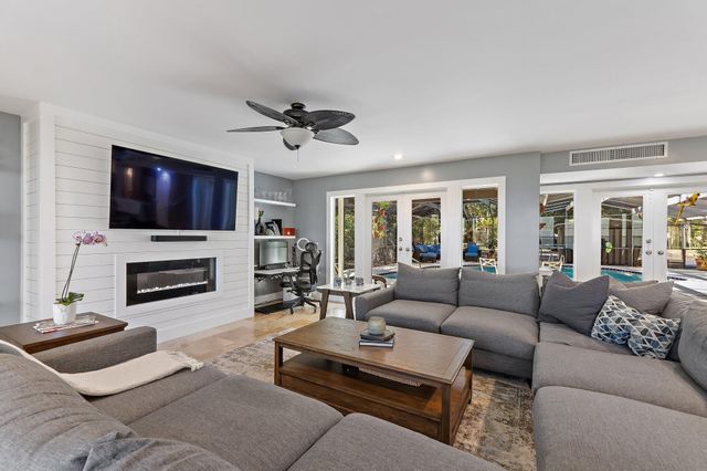 2315 S Indian River Drive, Fort Pierce, FL 34950