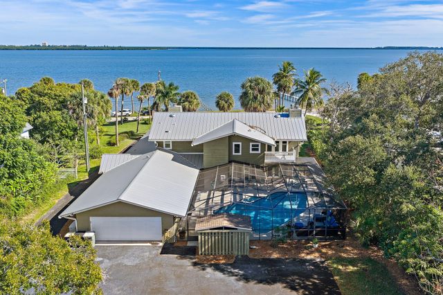 2315 S Indian River Drive, Fort Pierce, FL 34950