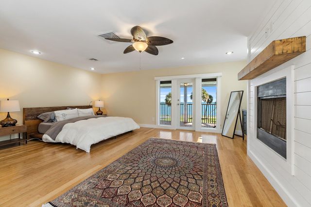 2315 S Indian River Drive, Fort Pierce, FL 34950