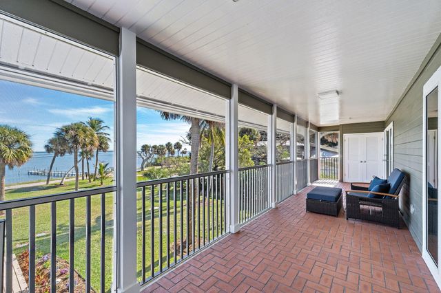 2315 S Indian River Drive, Fort Pierce, FL 34950