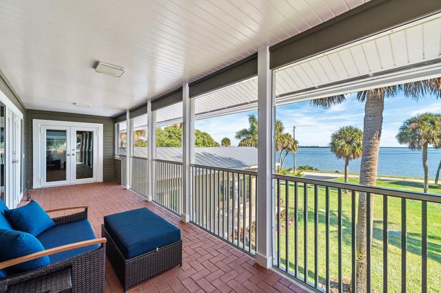 2315 S Indian River Drive, Fort Pierce, FL 34950