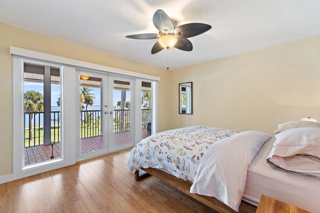 2315 S Indian River Drive, Fort Pierce, FL 34950