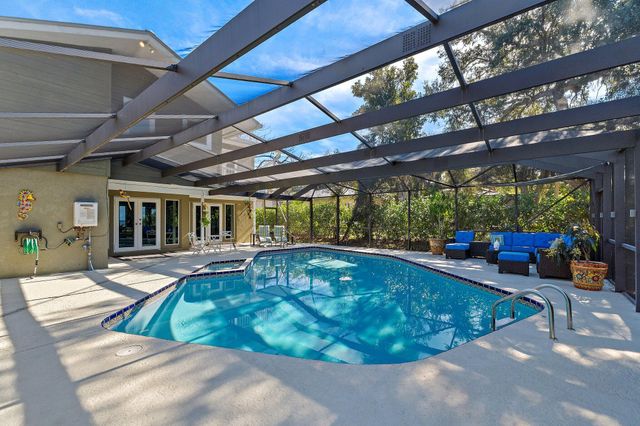 2315 S Indian River Drive, Fort Pierce, FL 34950