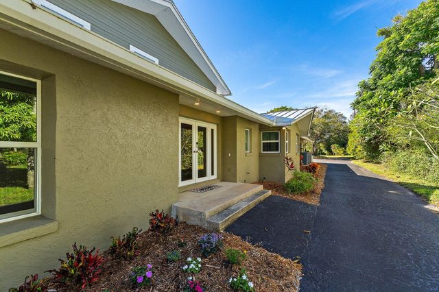 2315 S Indian River Drive, Fort Pierce, FL 34950