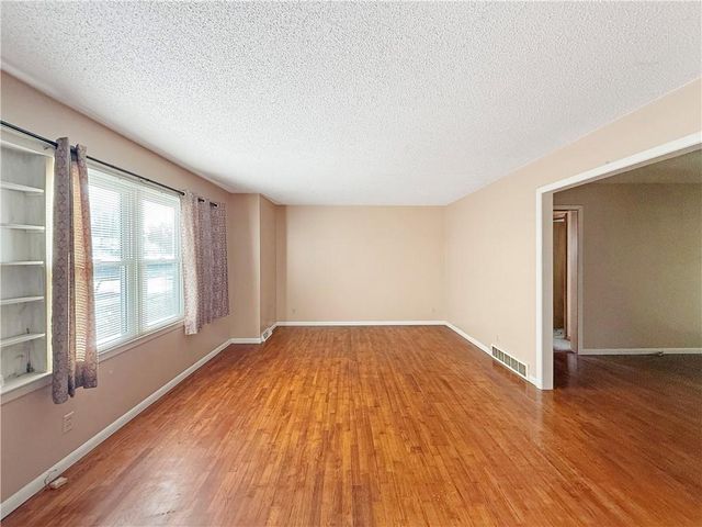 510 W 30th Street, Higginsville, MO 64037