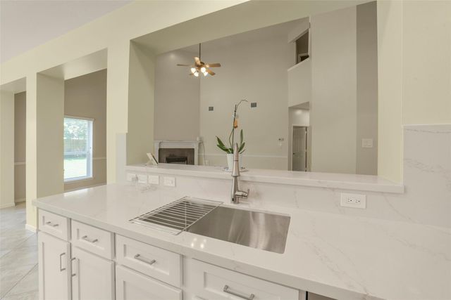 2414 Falcon Knoll Ln, Katy, TX 77494