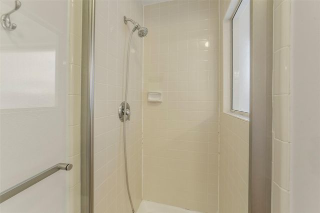 2414 Falcon Knoll Ln, Katy, TX 77494