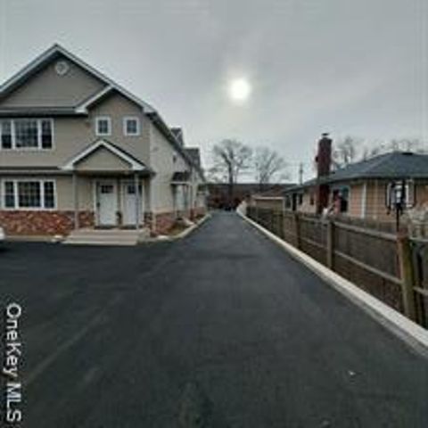 343 JACKSON Street 4, Hempstead, NY 11550