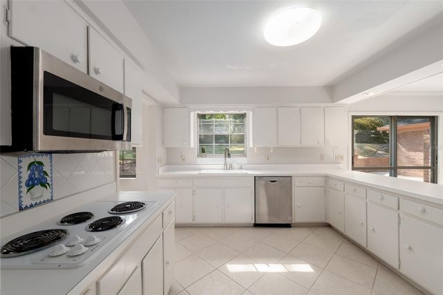 1410 NW 28TH STREET, Gainesville, FL 32605