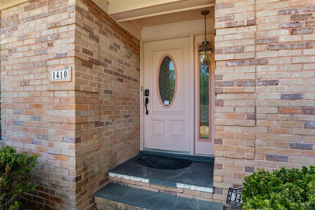 1410 NW 28TH STREET, Gainesville, FL 32605