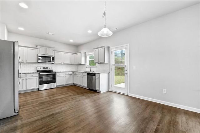 207 Finley Drive, Commerce, GA 30529