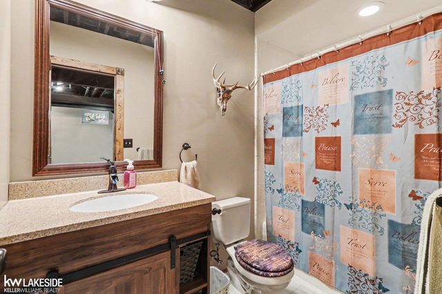 47619 Lamplighter Trail, Macomb Twp, MI 48044