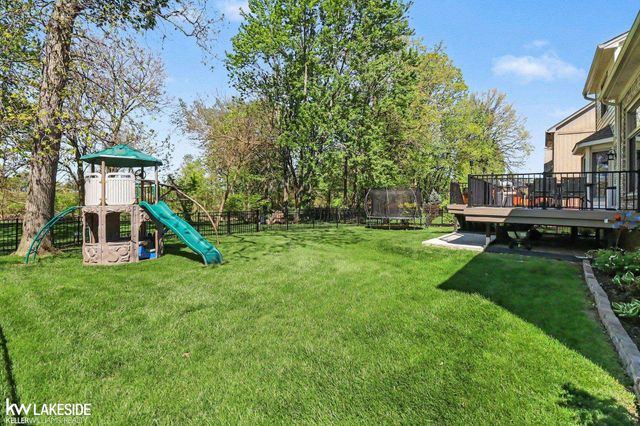 47619 Lamplighter Trail, Macomb Twp, MI 48044