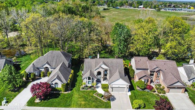 47619 Lamplighter Trail, Macomb Twp, MI 48044