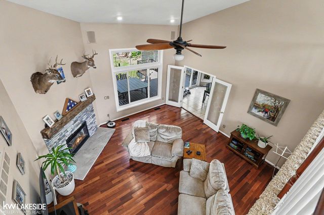 47619 Lamplighter Trail, Macomb Twp, MI 48044